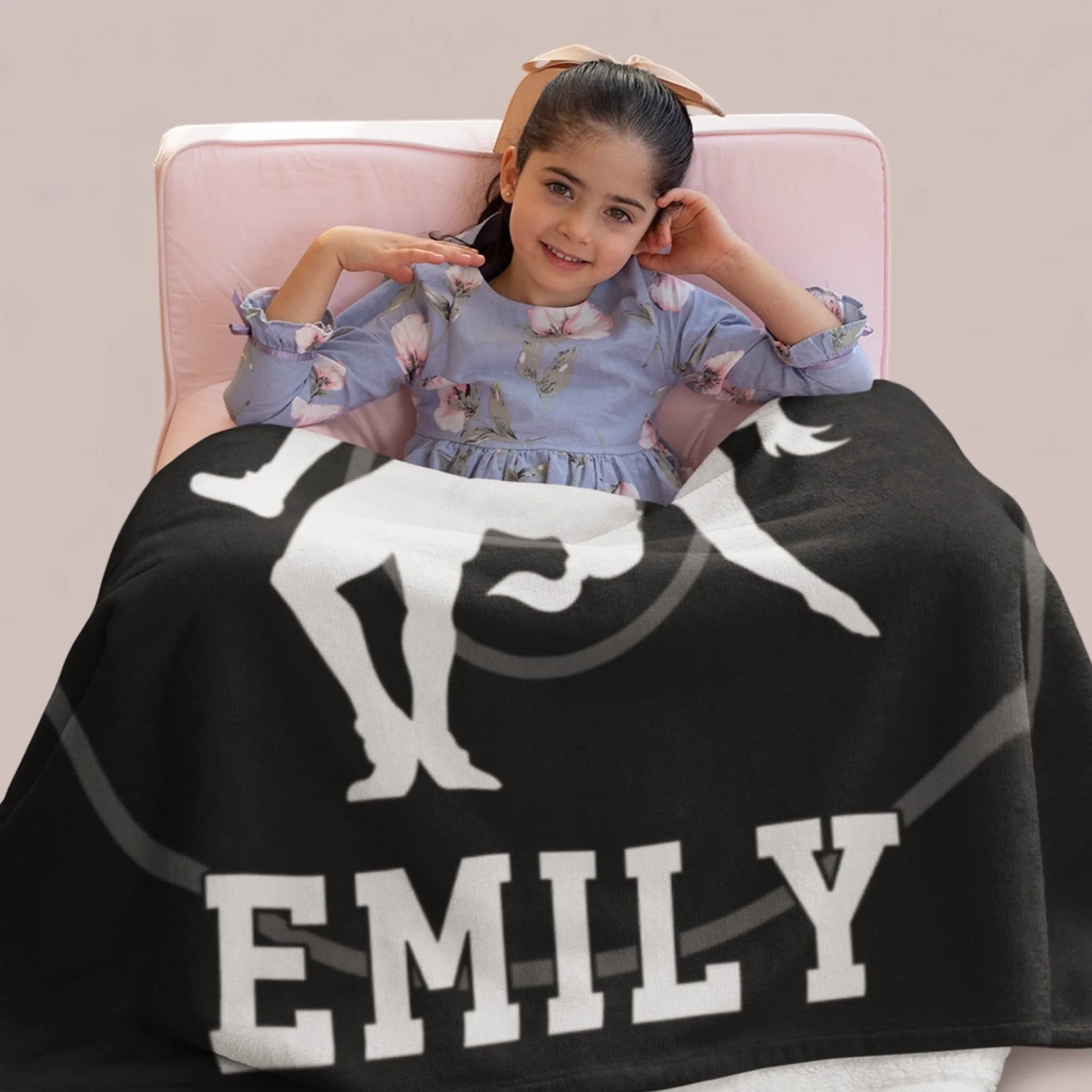 Personalized Cheer Team Blanket – Custom Name Senior Cheerleading Blanket-1