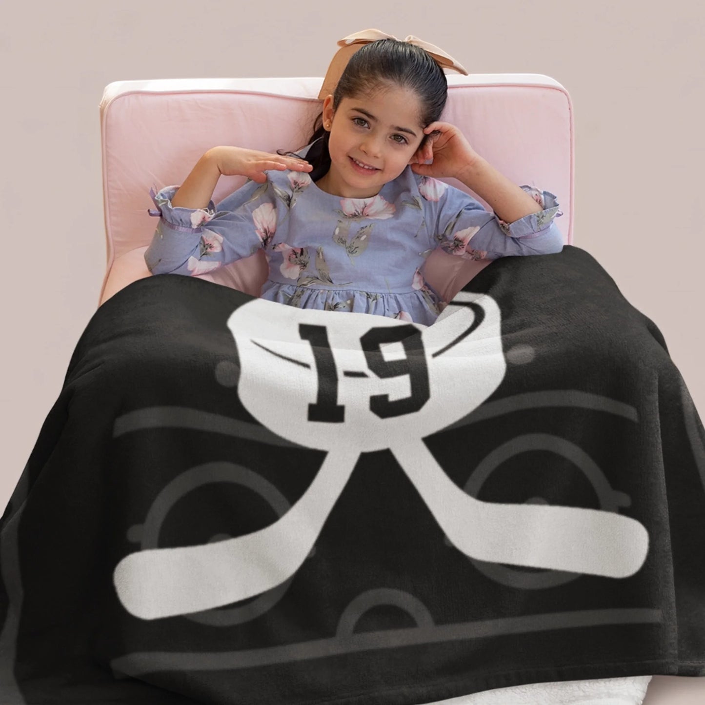 Personalized Cheer Team Blanket – Custom Name Senior Cheerleading Blanket-1
