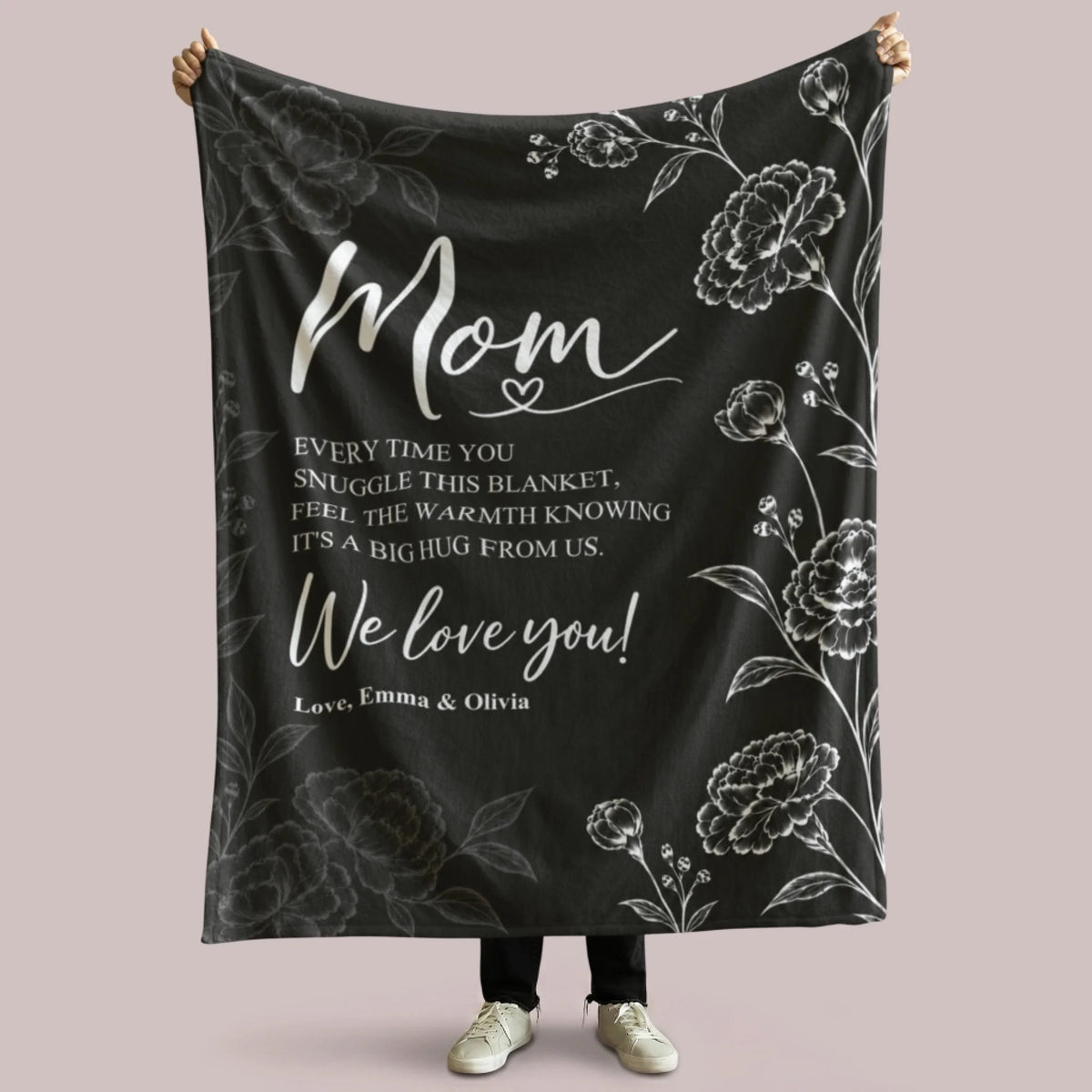 personalized-ocean-animal-baby-blanket-kid-lifestyle