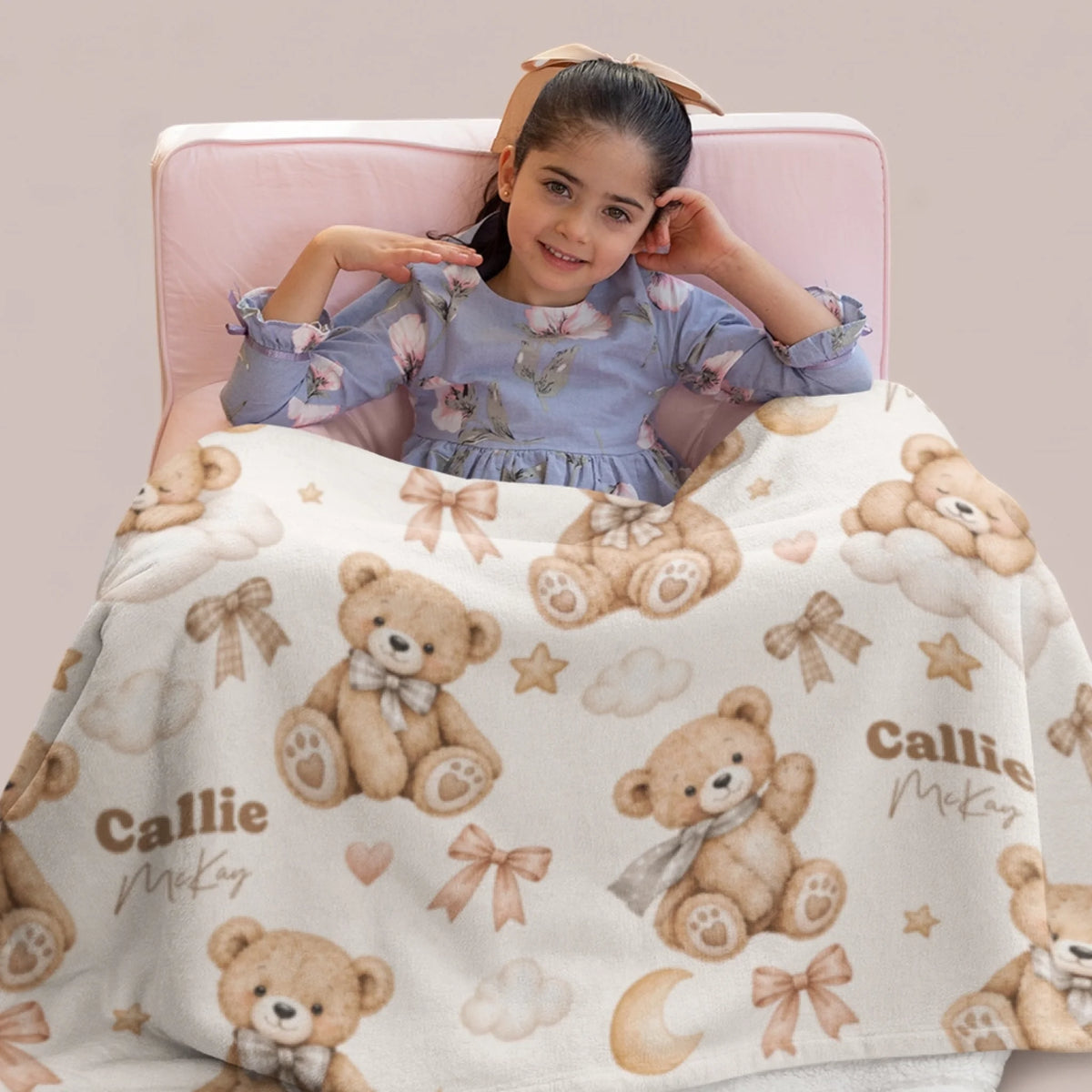 personalized-bear-baby-blanket-kid-lifestyle