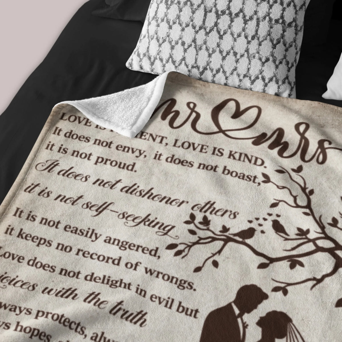 personalized-ocean-baby-blanket-baby-lifestyle